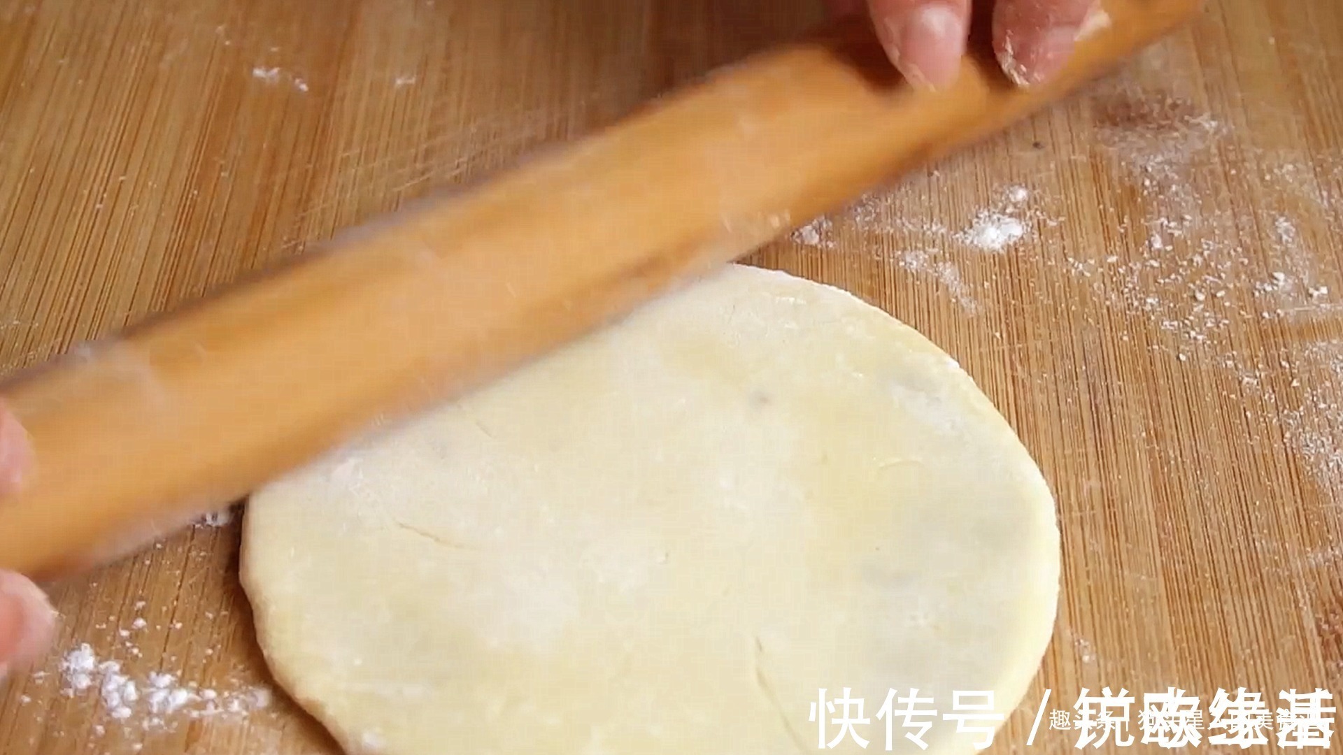 天气热要多吃粗粮，教你一个做法，香甜柔软，美味好消化