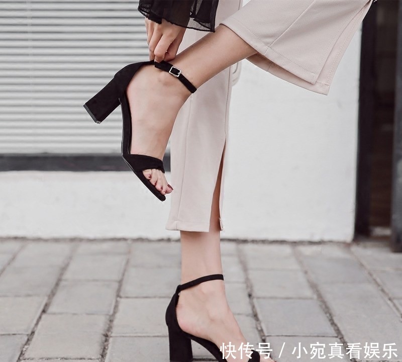 女人穿上高跟鞋的魅力是无法忽视的,整个人尽显高挑优雅气质