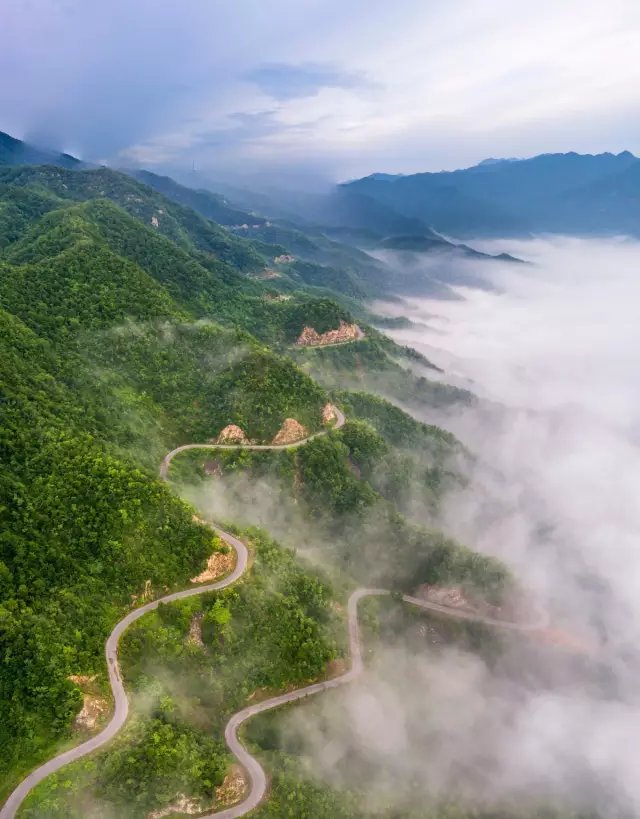 西峡|这个避暑胜地藏不住了！不仅凉爽刺激，自然风景更是美的举世无双