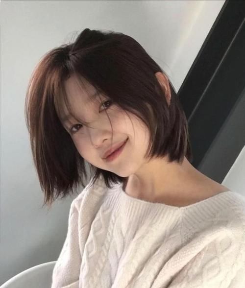 牙齿|女生若有这些特点，可以说是标准的“耐看脸”，颜值高还看不腻