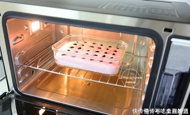 不用揉面,搅搅面糊,蒸一块又松又软的发糕