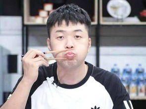 杜海濤才不是簡(jiǎn)單的主持人，他幕后的產(chǎn)業(yè)可比手里的話筒值錢多了