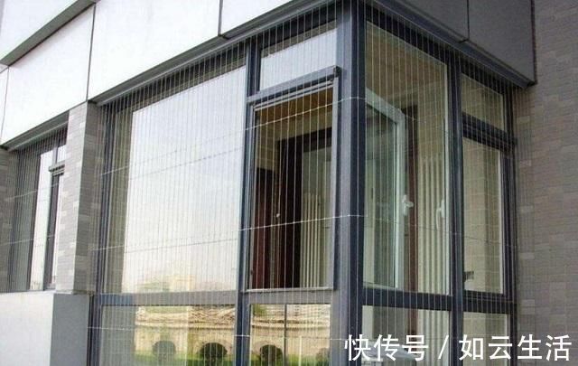 钢化玻璃|越来越多人家里不装防盗网了,都流行这样做,更实用美观