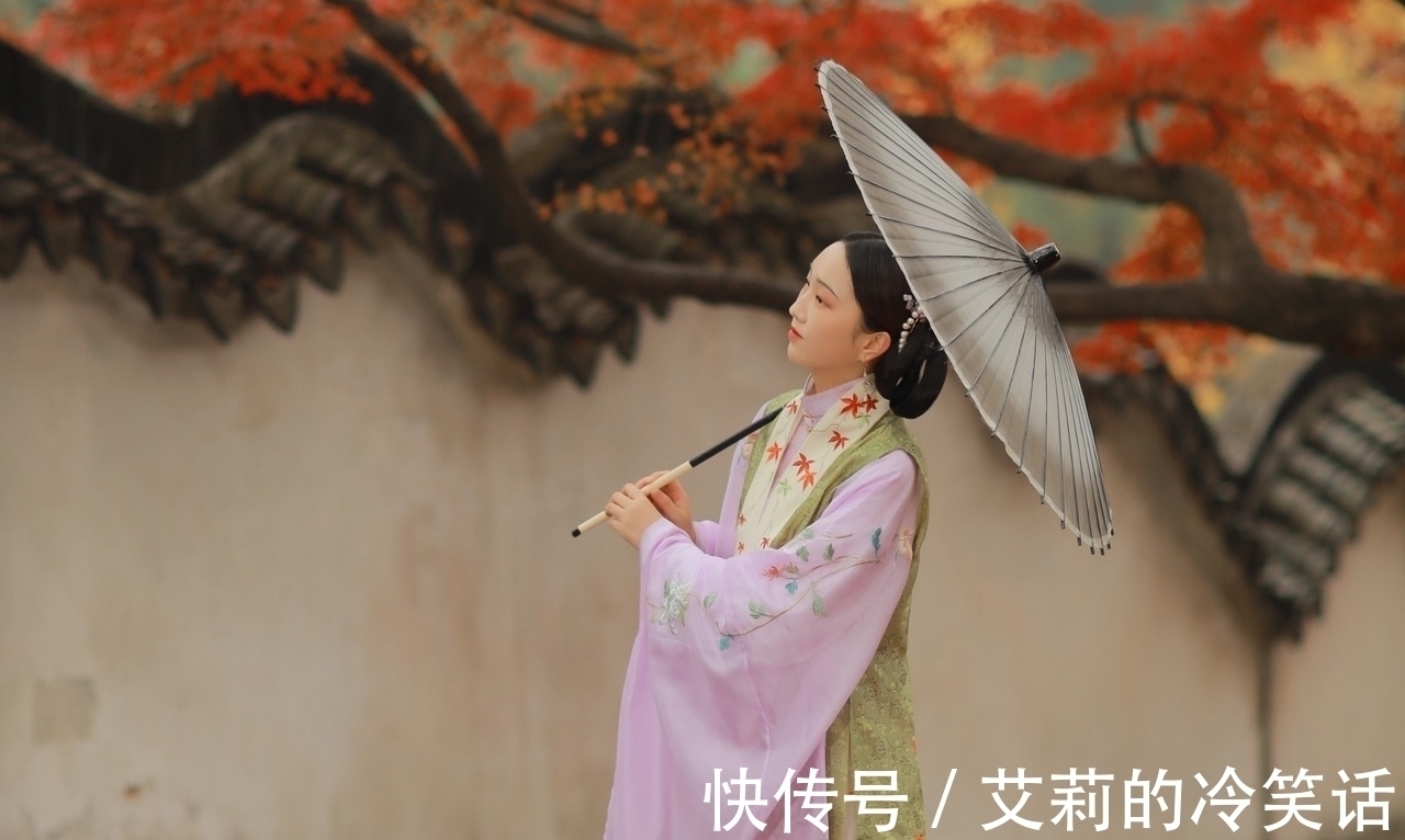 gt@七律·咏枫·九首丨满眼繁华尘外景,千年丽艳故园妆