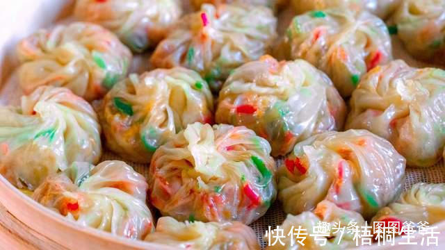 搅拌均匀|早餐别吃包子馒头了，1块钱饺子皮，5种巧用，美味解馋，孩子最爱