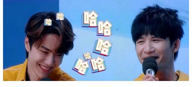 两大王牌综艺,同时被推上风口浪尖,何炅输得彻底,汪涵险象环生