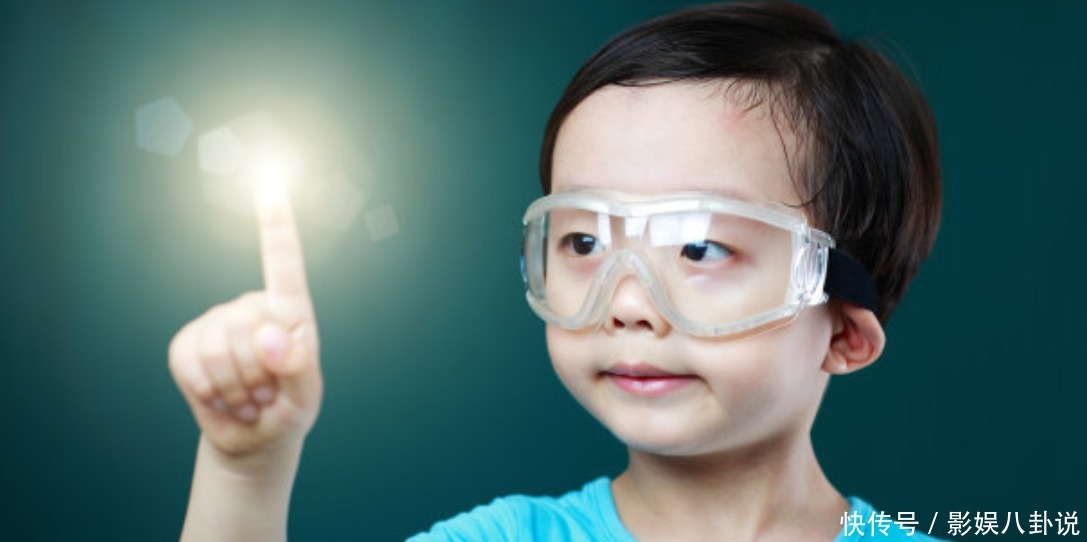 父母|孩子不正确的言行,父母发现时,要及时纠正教导