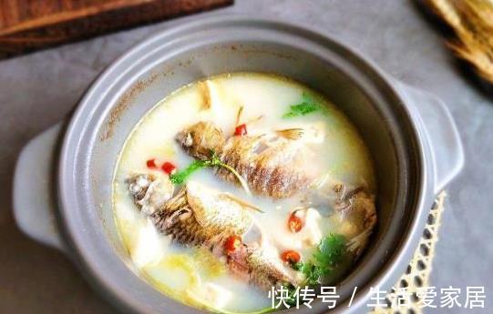 鲫鱼|八月湿气重,记得多喝这碗汤,营养美味易消化,每周喝三次!