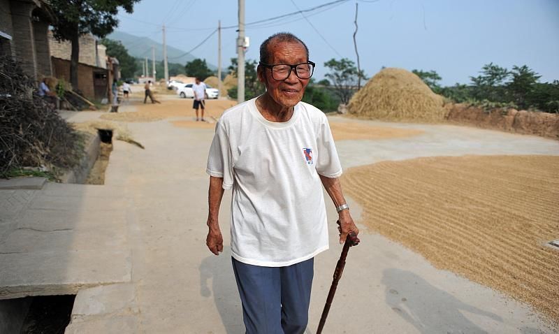 男性朋友|男性开始衰老时,或出现四个“丑态”,若你没有,恭喜你还年轻