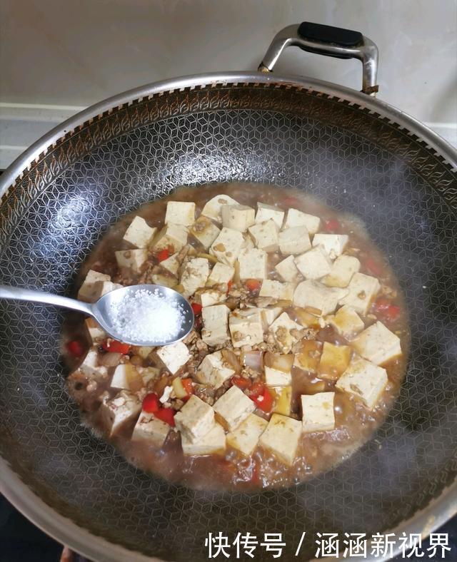  豆腐|此个简单的食材，却能做出不一样的美味，重要的是家人爱吃又下饭