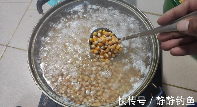 冬天不钓鱼也别闲着,尝试制作这款特效窝料,来年钓大物就指它了