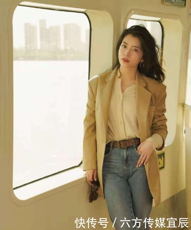 发型|你适合“扎发”还是“披发”?主要是看这3点,不妨自测一下