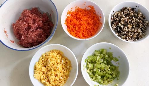 创意四喜蒸饺,寓意好,年夜饭上少不了它