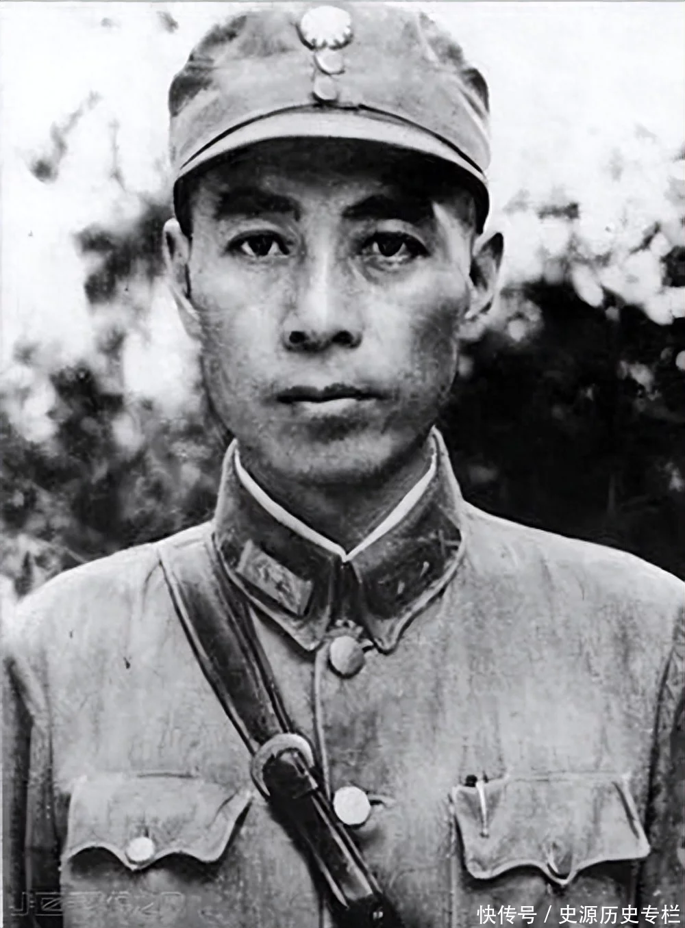 1955年授衔，给全体将官颁发证书的为何是总理，而不是其他元勋？ - 史海钩沉