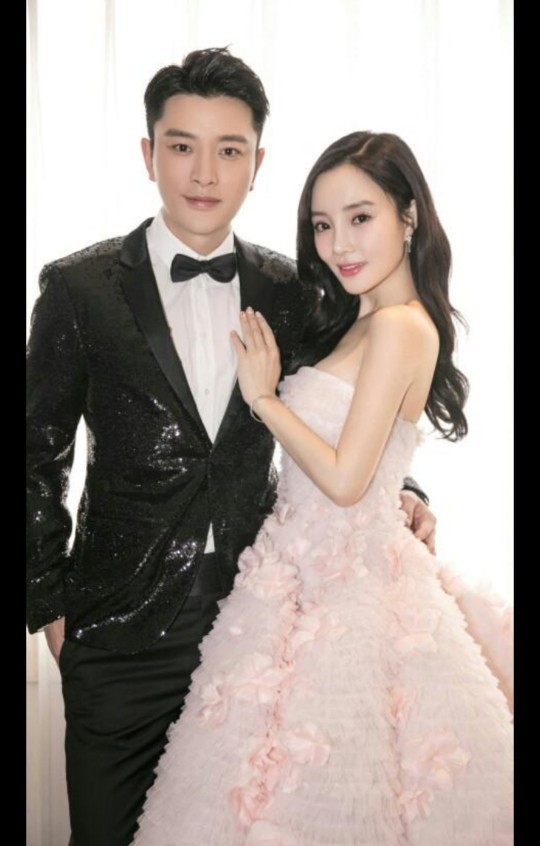 夺笋呐!在贾乃亮面前提《中国新说唱》,黄明昊不知道尴尬吗?