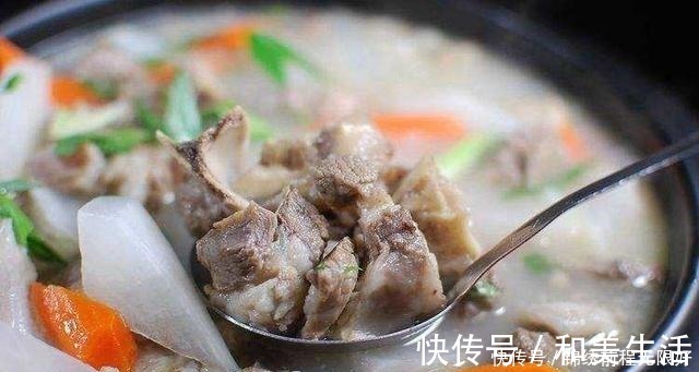 炖羊肉时,千万不能放这料,否则羊肉又柴又膻,一锅汤就毁了