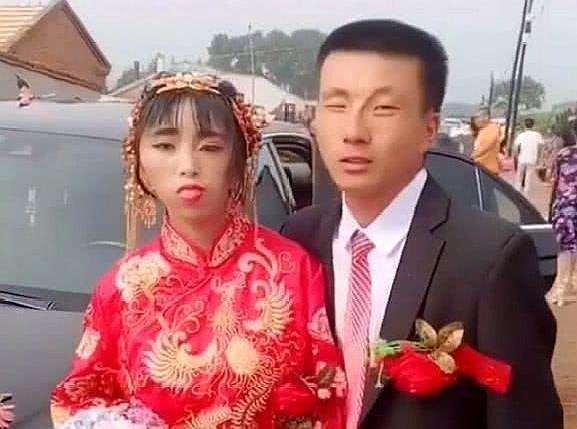 拔子 “鞋拔子”新娘火了,脸型就跟鞋印子一样,网友:女方家肯定有矿