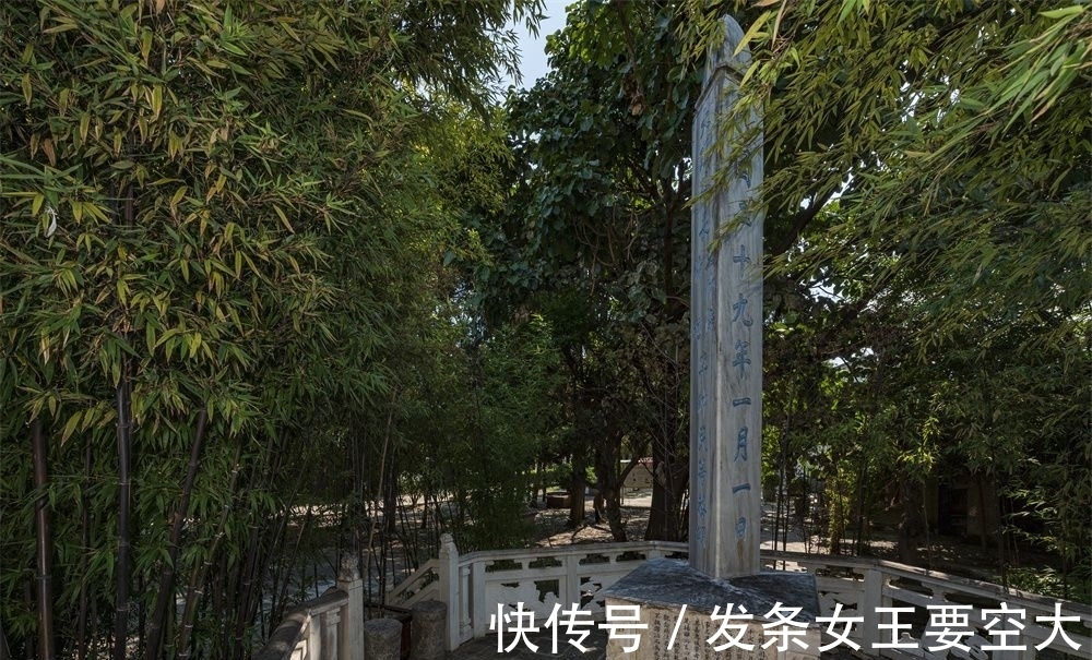 先生|承载八十余年记忆,在大理苍逸图书馆赴一场新旧时光里的文化之旅