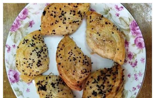 芒果新吃法,包好烤一下,大家都抢着吃,做一盘还不够吃!超懒人