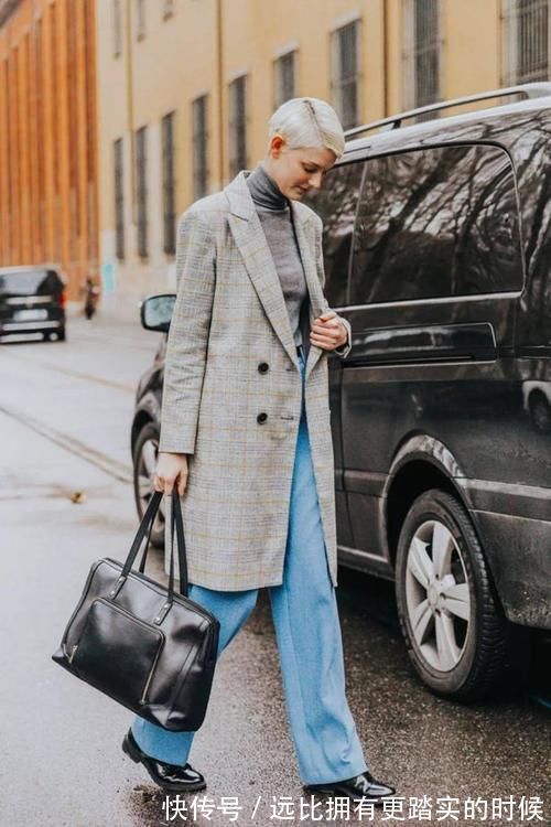 饱和度|不管是大衣还是羽绒服,尽量别穿这3个“颜色”,不耐看也不耐穿