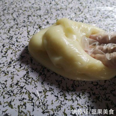 这样做雪媚娘，比饭店做的好吃百倍，做法超简单