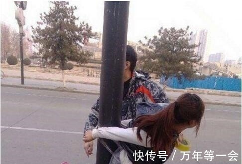 |搞笑段子:广场舞大妈为了不让男生打篮球,用了这招