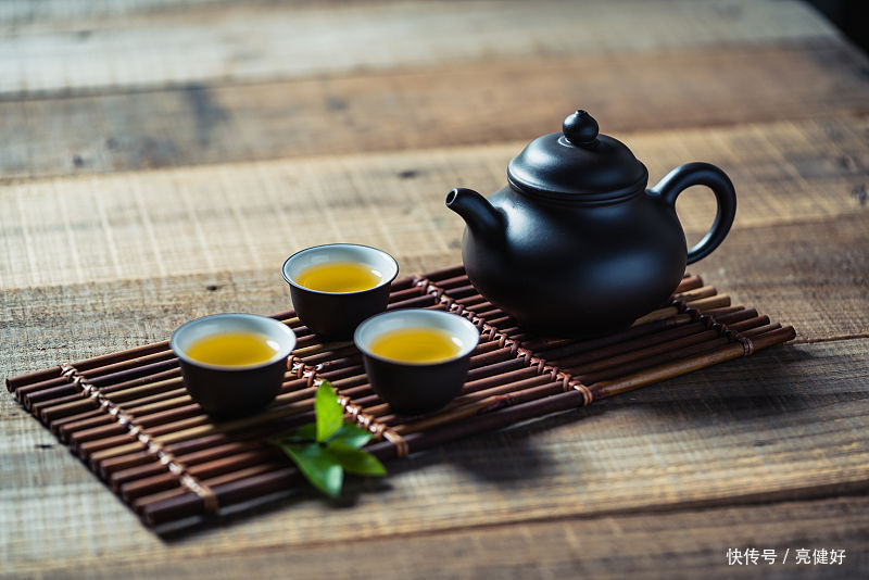 过年|喝茶真的能使人长寿吗?过年佳节送礼要不要送茶?