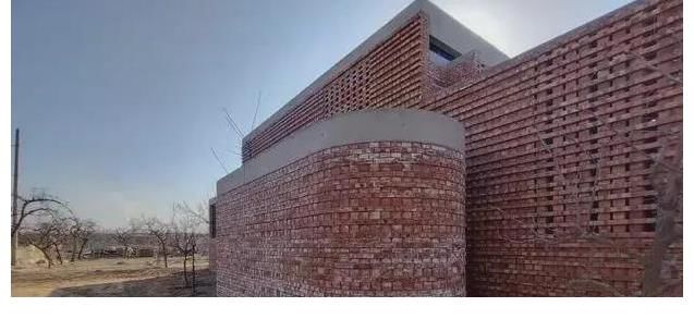 132萬改造廁所？東方衛(wèi)視被扯下遮羞布，王小騫點評大快人心！