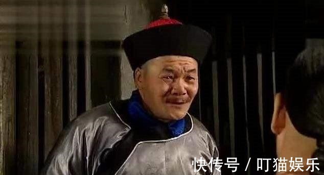 上联!衙役一上联“ 刑户吏礼工兵,大堂六部”,秀才一下联,尴尬了!