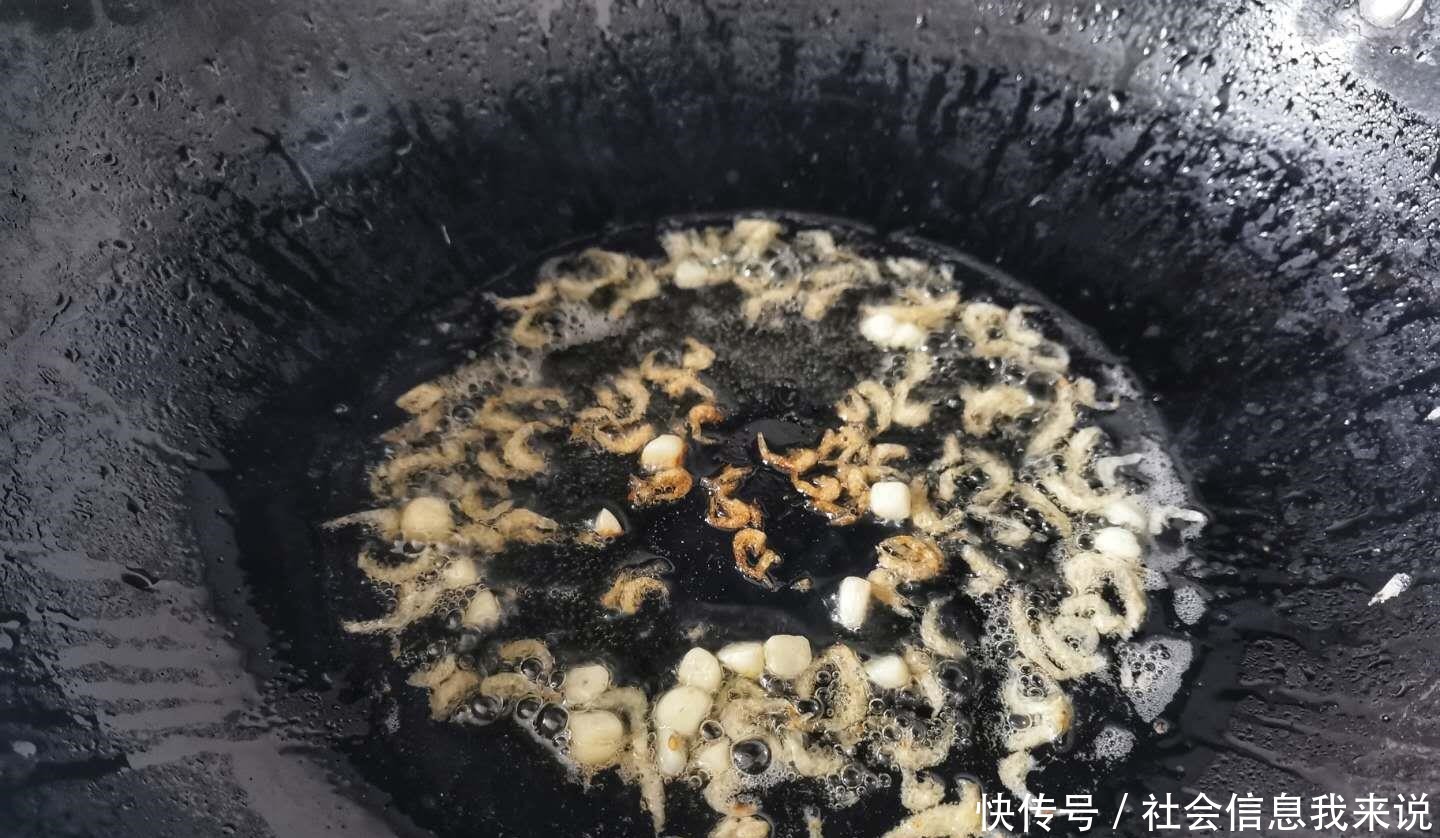 食材|简单的食材,简单的做法,常常是最养生的吃法,分享简易的茼蒿汤