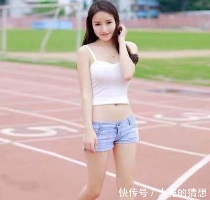 俊美|街拍:时尚白皙青春的小姐姐,性感时尚俊美抢镜气质又可爱清新!