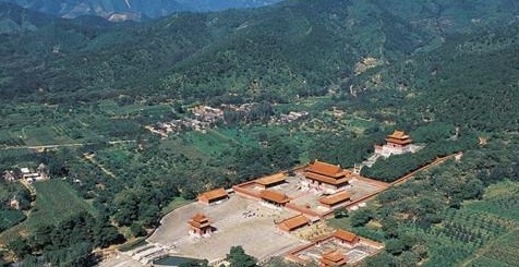 秦始皇|大清朝时代结束一百多年，还有人在守皇陵，是强迫还是内心自愿