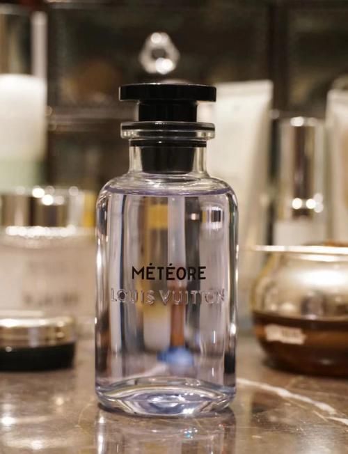 春夏香水种草｜不要再盯着经典香水了，太过时了，还烂大街！