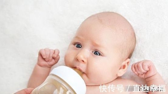 宝宝|新生儿第一口,先吃母乳好,还是先喝水好?可能很多宝妈搞错了!
