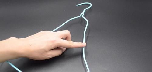 衣架|你家有旧衣架吗?简单一改造,放在卫生间特别实用,都看看吧