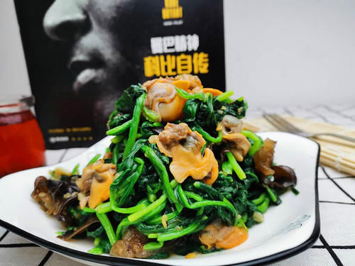  年夜饭，大鱼大肉吃腻了？教你一道凉菜，做法简单，能刮油助消化