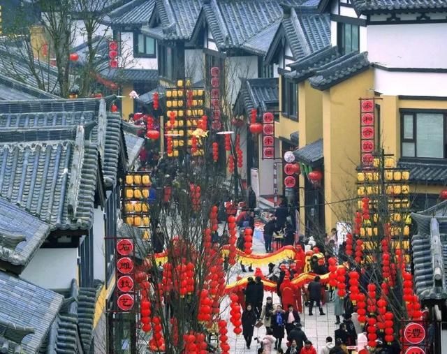 景点|湖南有一座天然湖泊，因为名湖面形状，被称为“中国城市第一湖”