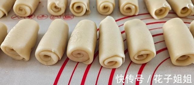 蛋黄酥|自制蛋黄酥的做法,层层酥脆口感好,中秋节送亲友有面子!