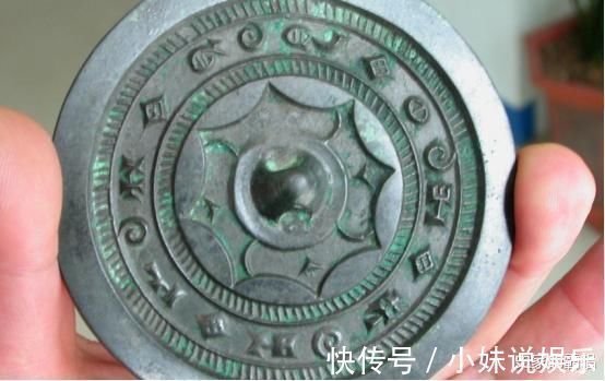 黑科技!民间发现一面“照妖镜”,先进技术令人赞叹,专家:古人的黑科技