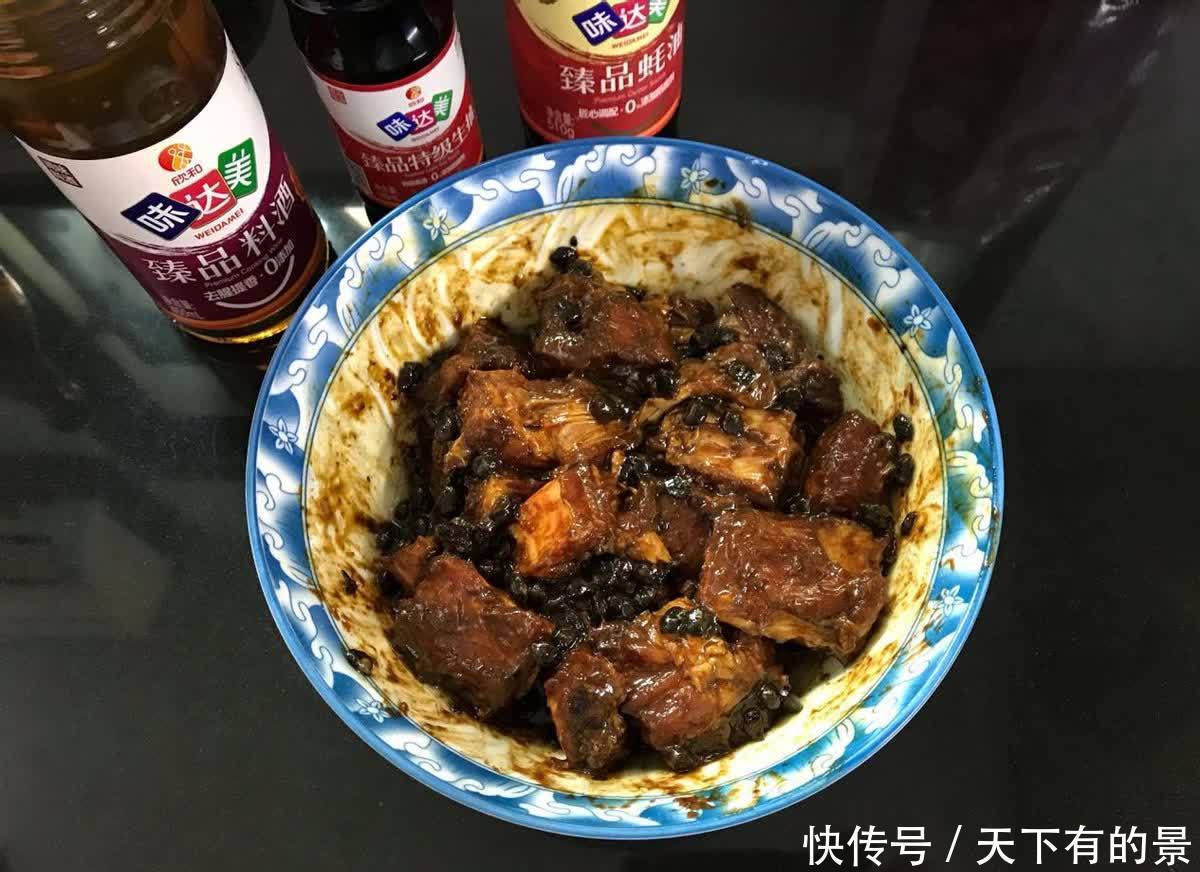 学会了排骨的这个做法，孩子总吵着要吃，不加水，蒸一蒸就上桌