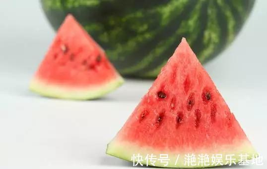 减肥|吃西瓜到底减肥还是长肉?别再纠结了,答案就在这里!
