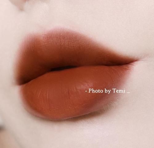 大牌|女人有实力一定要挑大牌口红,质地顺滑颜色还高级,真不是瞎吹