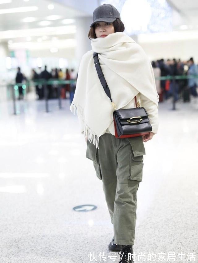 小疯 围巾才是秋冬最时髦的单品,五种好看的色系,怎么搭都时髦有范!