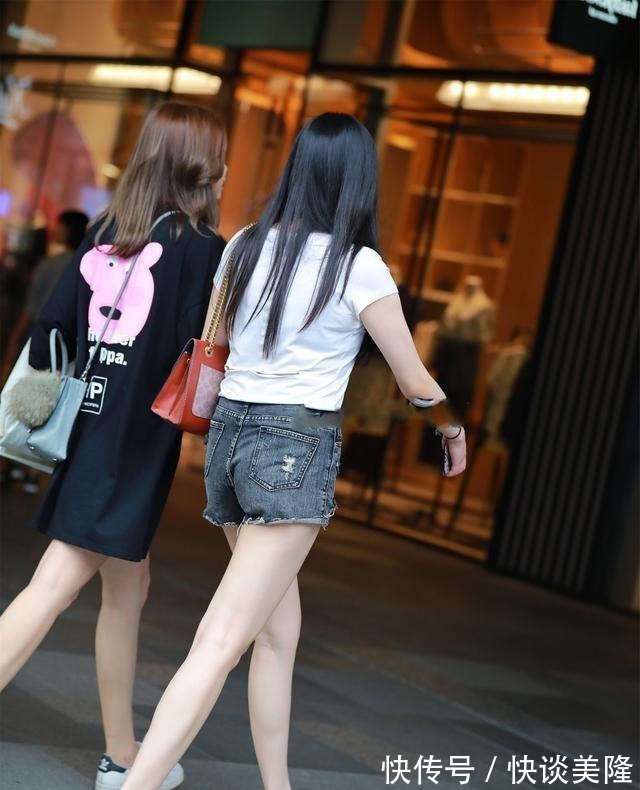 搭配|柔美多姿的时尚打底裤美女,让造型远离俗套感,大方优雅