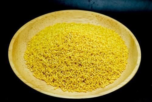 煮小米粥，不要直接加水煮，要想米粥香浓米油厚，就得牢记2窍门