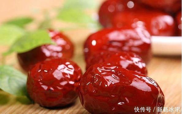 紅棗|紅棗與它一起泡, 每天喝兩杯,15天內濕氣全消, 美白淡斑!