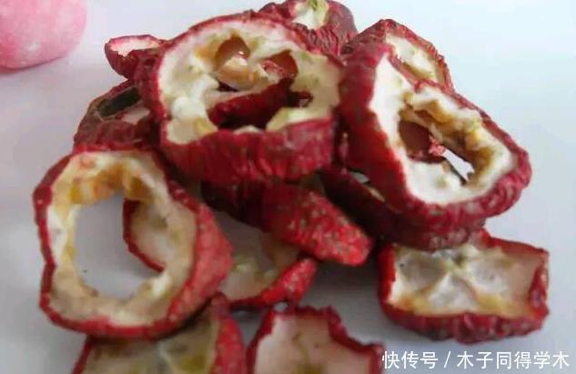 山楂|泡山楂时加一宝,常喝血管不堵了,大肚腩消失了,子宫也变好了