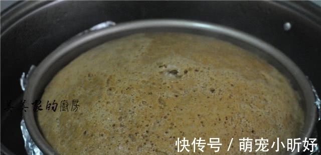 想吃马拉糕不用去茶楼了,教你在家做,蓬松劲道,比茶楼还好吃!