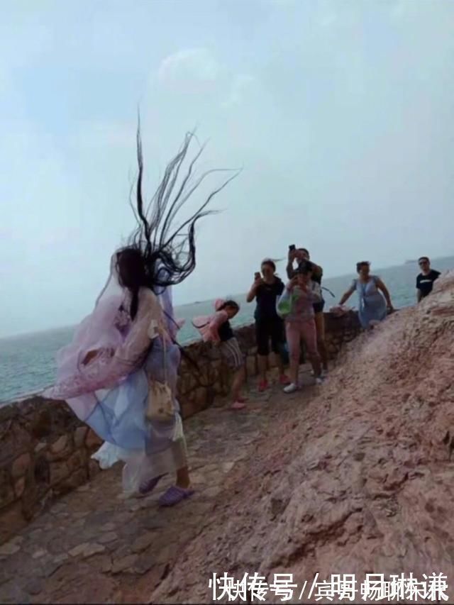 |那些令汉服小姐姐崩溃的瞬间,既搞笑又尴尬,希望你没遇到过