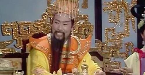 时辰|泾河龙王改了下雨时辰和点数被砍头,龙王水淹陈塘关为何没事?